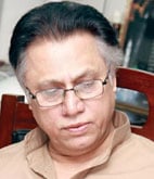 حسن نثار